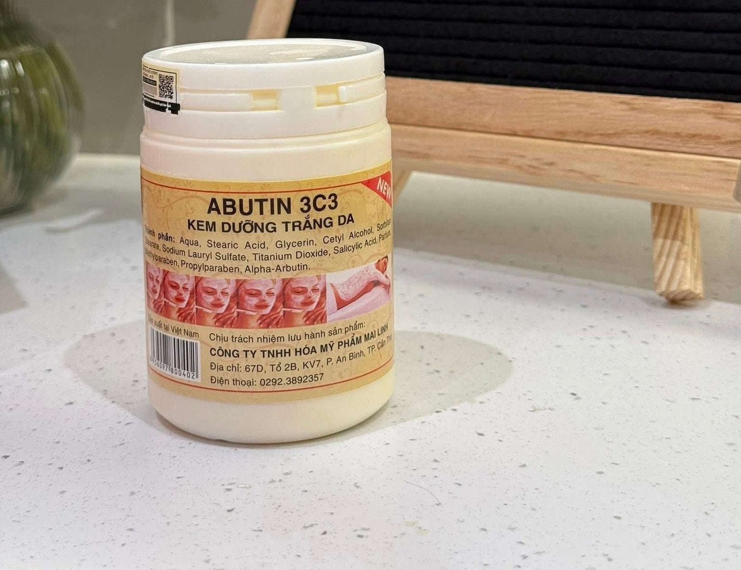 Abutine 3c3 Whitening Body Reduce Dark Skin Blemishes, Moisturize, Brighten